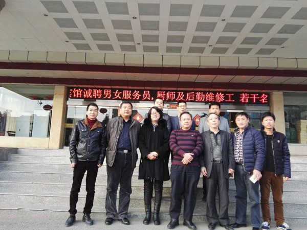333f96a33cb4edb5_02.jpg