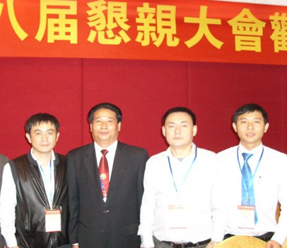 40f702ddd5a7d78c_05.jpg