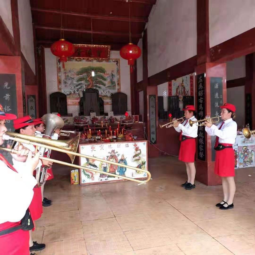 4d7889b51dc0f360_01_d59614634c75.jpg