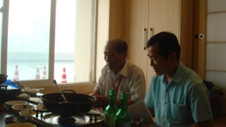 20100703 韩国宗亲在首尔开会商量到中国寻根事宜：海外房氏纪闻.jpg