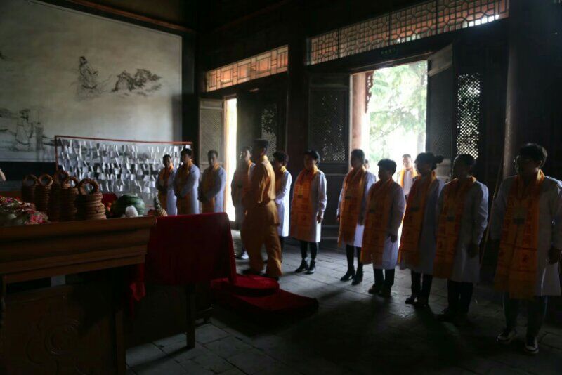 【房氏文化】法王房寅后裔清明法王庙祭奠老祖：房氏遗迹辑录.jpg