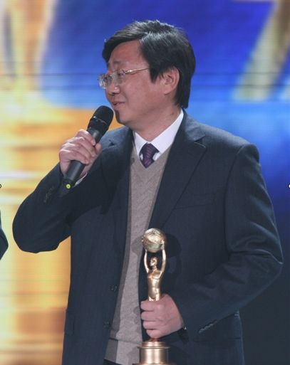 《河南省房氏宗亲族志》编委成员拜访河南省农科院副院长房卫平：祭祖纪实.jpg