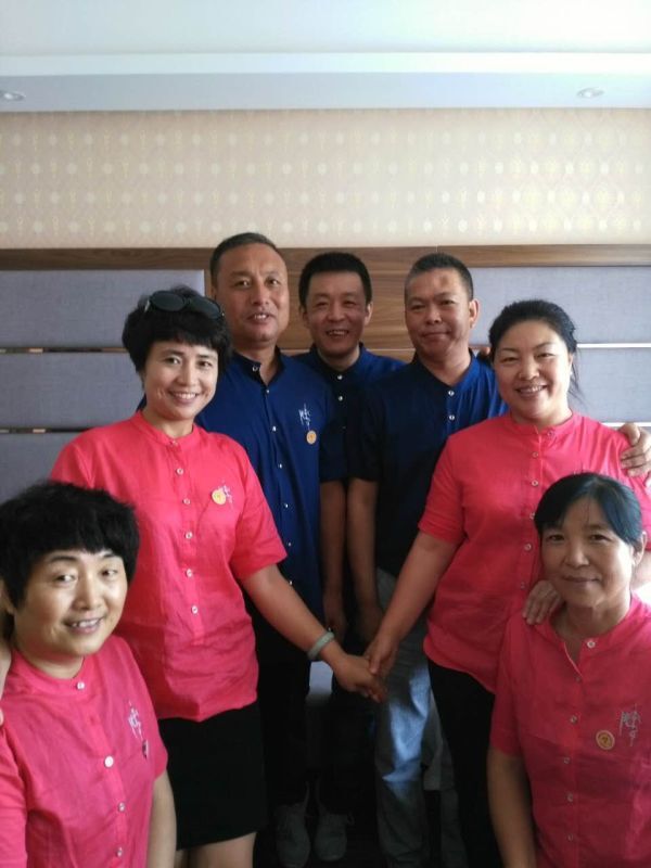 【现场花絮】吉林房氏宗亲文化联谊会一周年庆典：宗亲纪事.jpg
