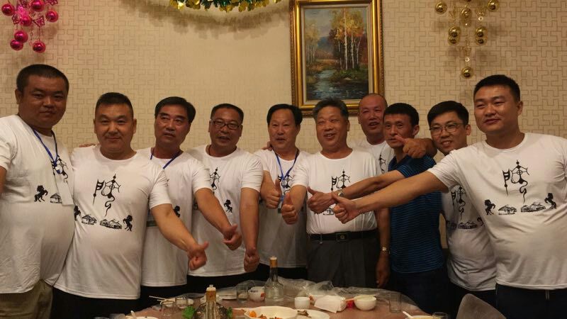 【报道接站直播】内蒙古房氏宗亲文化联谊会欢迎各地宗亲到来：宗亲纪事.jpg