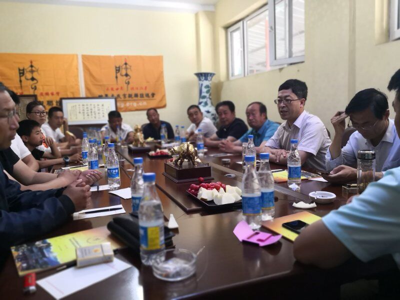 【会议总结】甘宁房氏宗亲会晤谈家族发展：宗亲纪事.jpg