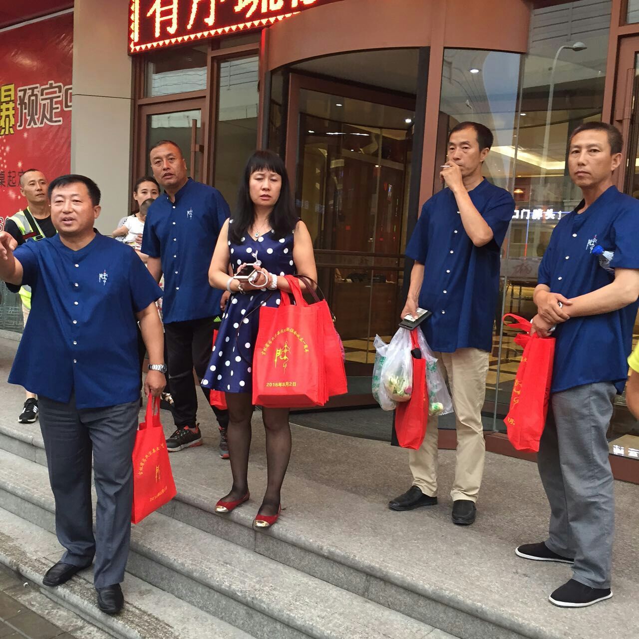 【现场花絮】吉林房氏宗亲文化联谊会一周年庆典：宗亲纪事.jpg