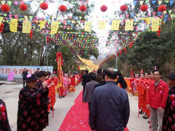 世房总会代表团出席粤普宁明德堂房氏云明祠重光庆典：海外房氏纪闻.jpg