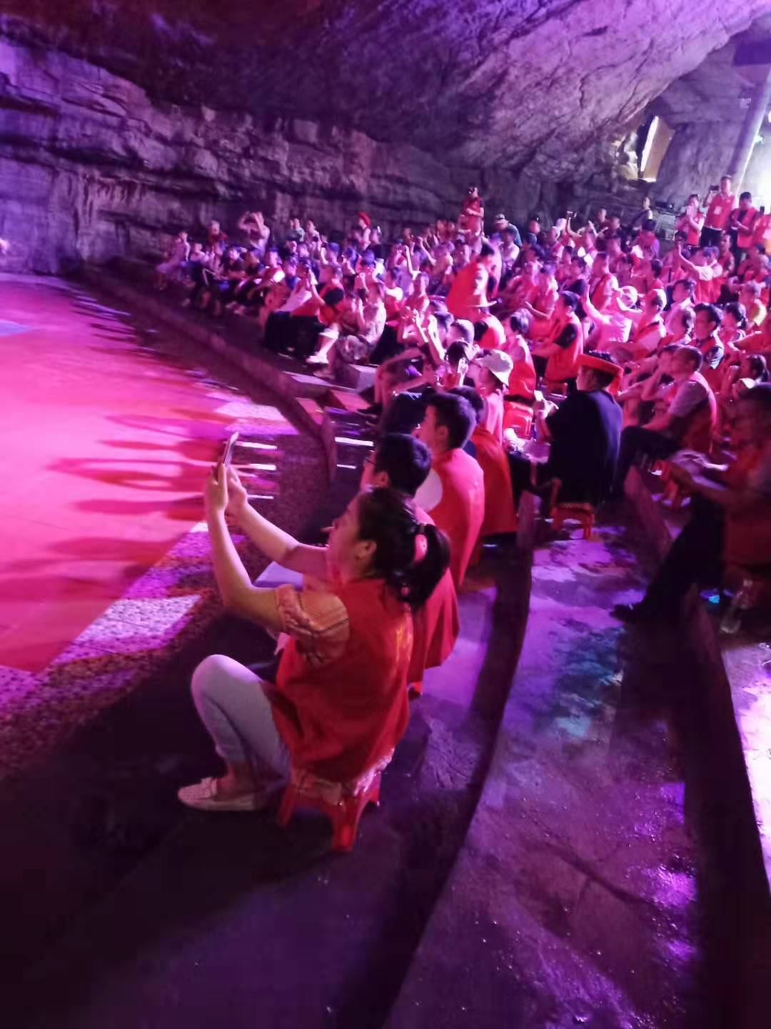 【花絮】各地房氏齐聚千年瑶寨贺连南首届房家文化交流活动：祭祖纪实.jpg
