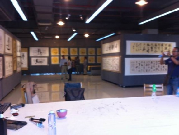 本周末广州宗亲助威房天云先生配诗生肖暨精品书法展。：房氏工商纪要.jpg