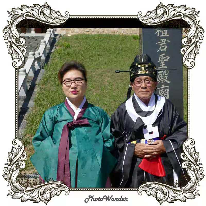 韩国南阳房氏宗亲举行隆重秋祭活动.jpg