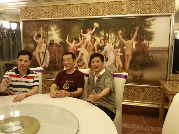 黑龙江房氏文化研究联谊会会长房忠滨及房国刚、房红城等访问深圳房家人：宗亲纪事.jpg