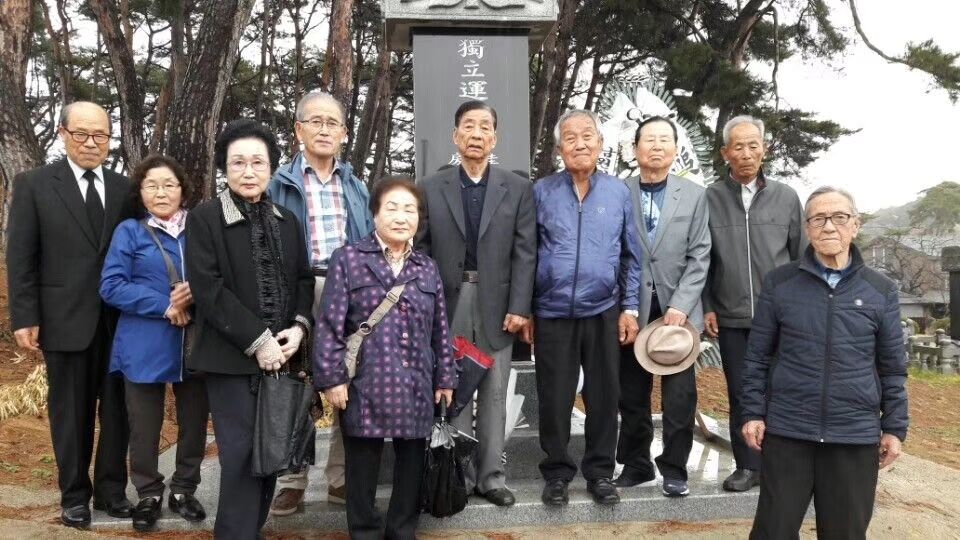【韩国房氏文化】韩国房氏举行清明祭祖活动，并祭扫韩国独立运动五位房门烈士墓：海外房氏纪闻.jpg