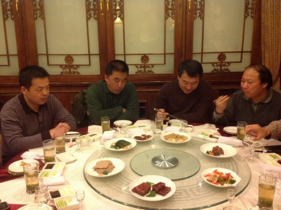 北京宗亲在和平门烤鸭店为房停接风：房氏迁徙与分布.jpg
