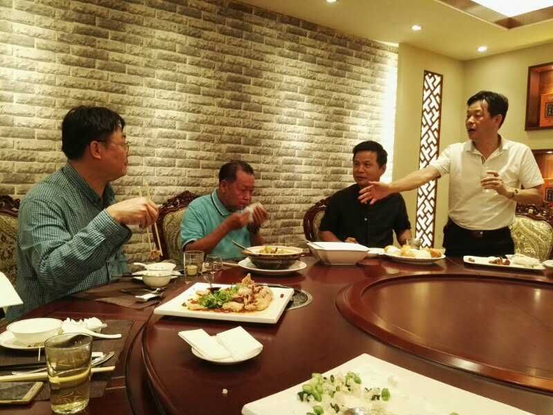 马来西亚砂捞越清河房氏宗亲回粤联谊.jpg