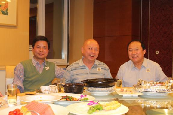 11.10.27锦苑餐厅京城宗亲小聚会：宗亲纪事.jpg