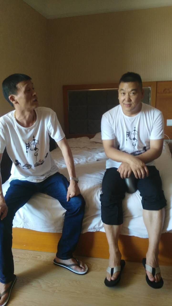 【报道接站直播】内蒙古房氏宗亲文化联谊会欢迎各地宗亲到来：宗亲纪事.jpg