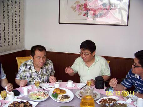 中华房氏青岛宗亲联谊会首届管理团队一次会议：宗亲纪事.jpg