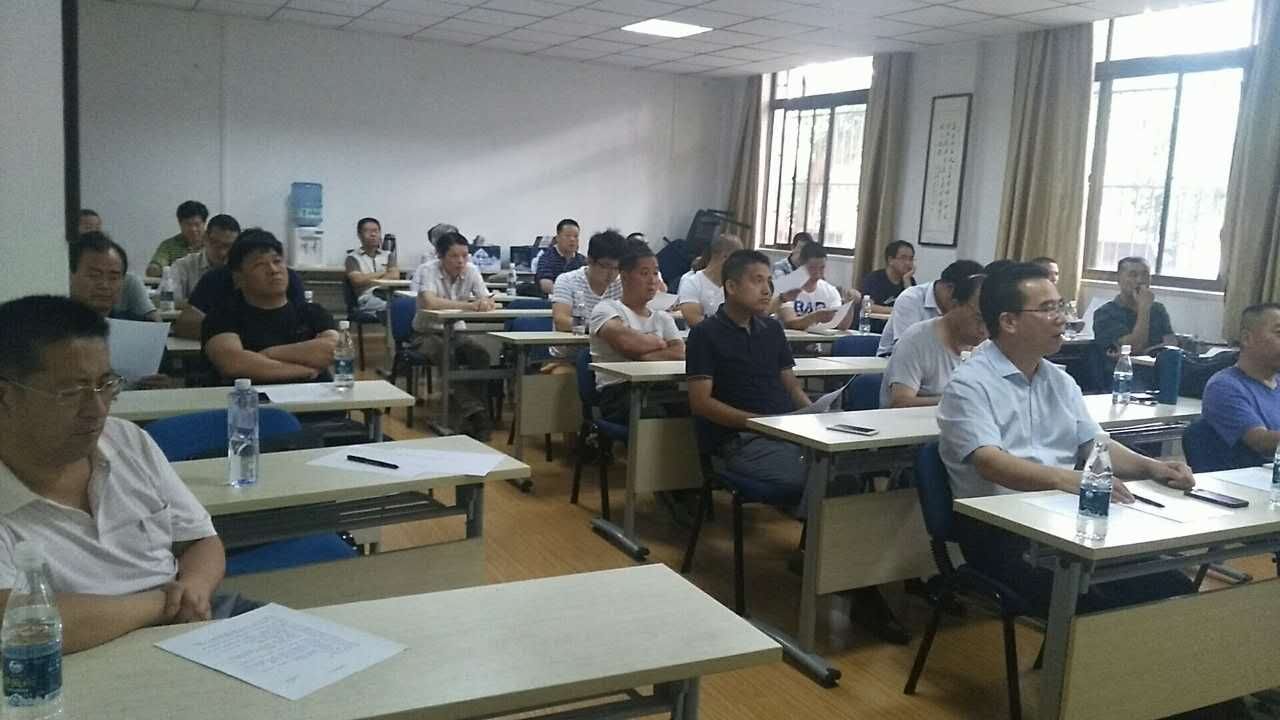 【学习活动】陕西房氏宗亲西北大学国学经典讲座圆满：宗亲纪事.jpg