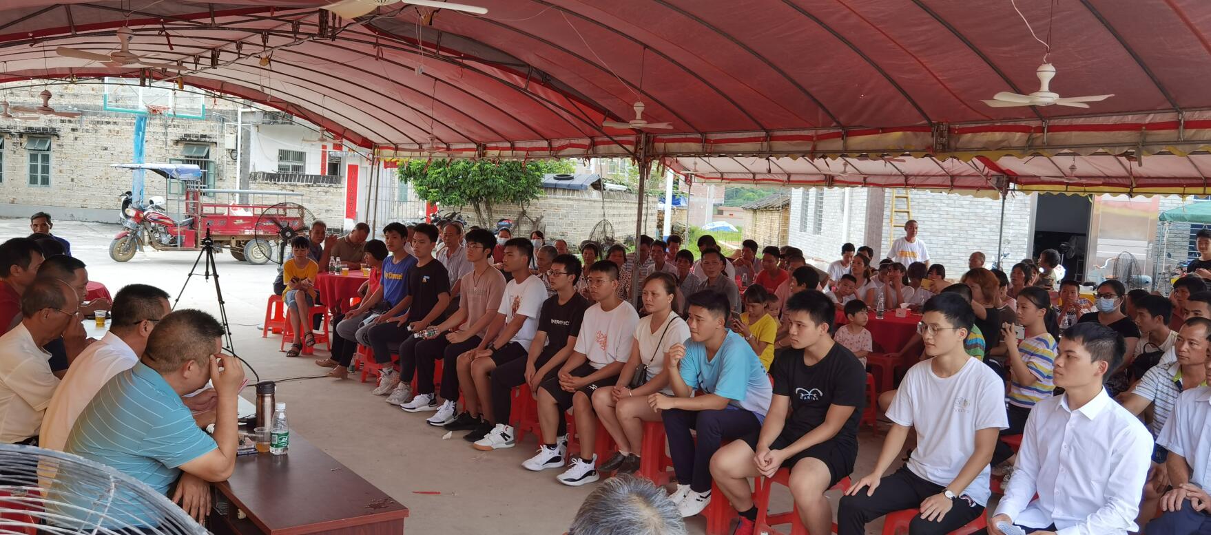 【祝贺】粤西第五届房氏高考学子奖学金颁奖典礼活动圆满：房氏迁徙与分布.jpg