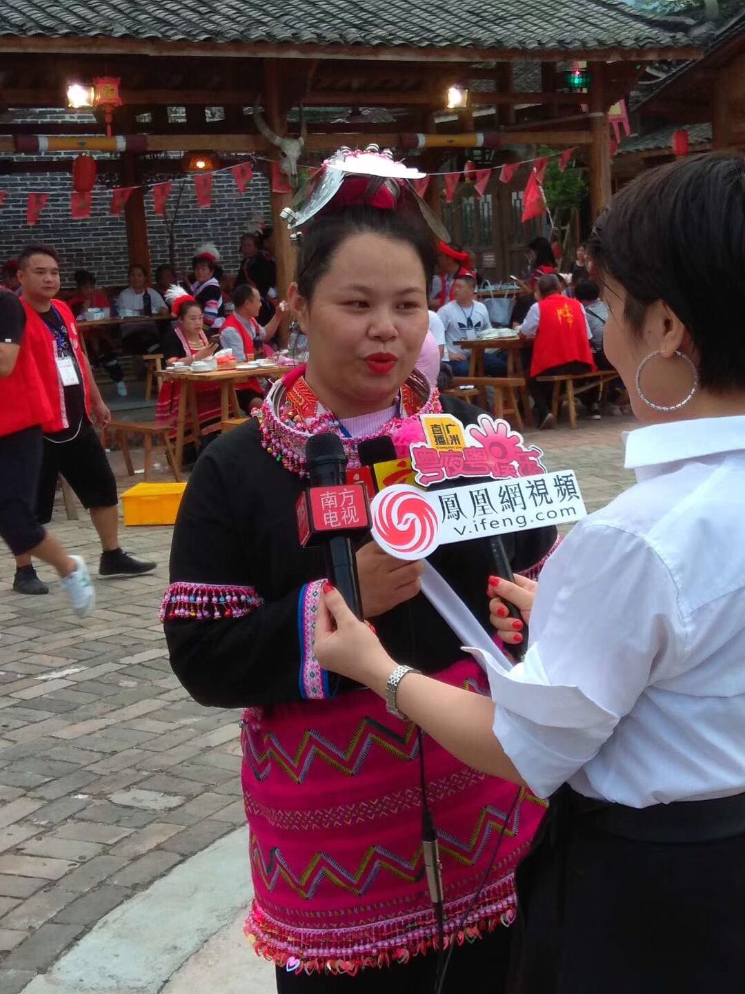 【花絮】各地房氏齐聚千年瑶寨贺连南首届房家文化交流活动：祭祖纪实.jpg
