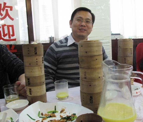 2011房氏宗亲北京联谊活动花絮：宗亲纪事.jpg