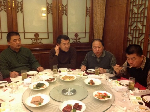 北京宗亲在和平门烤鸭店为房停接风：房氏迁徙与分布.jpg