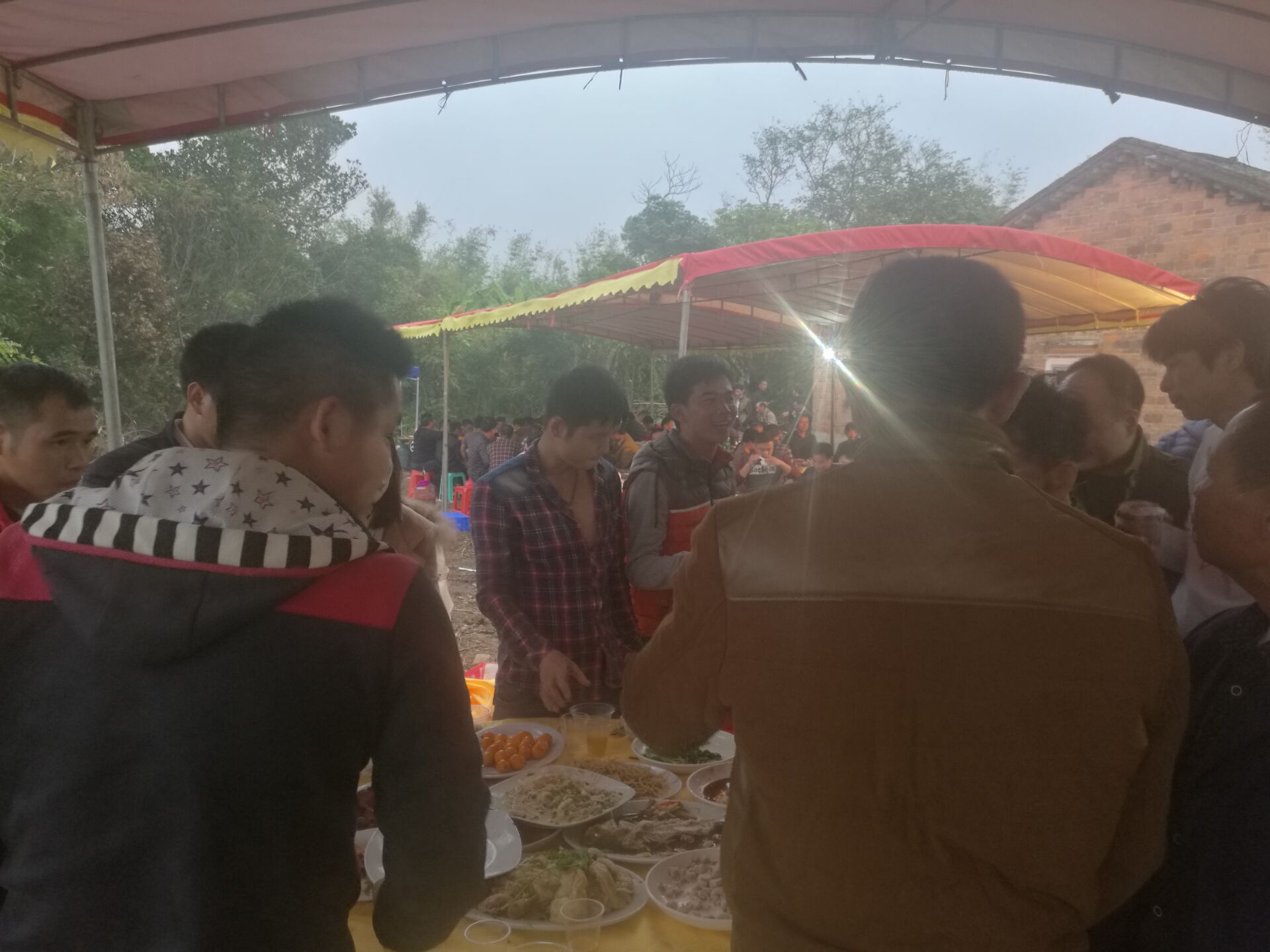 正月十一齐聚贺添灯 粤西房族共商发展大计：房氏遗迹辑录.jpg