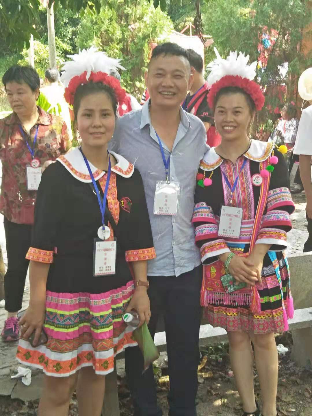 【花絮】各地房氏齐聚千年瑶寨贺连南首届房家文化交流活动：祭祖纪实.jpg