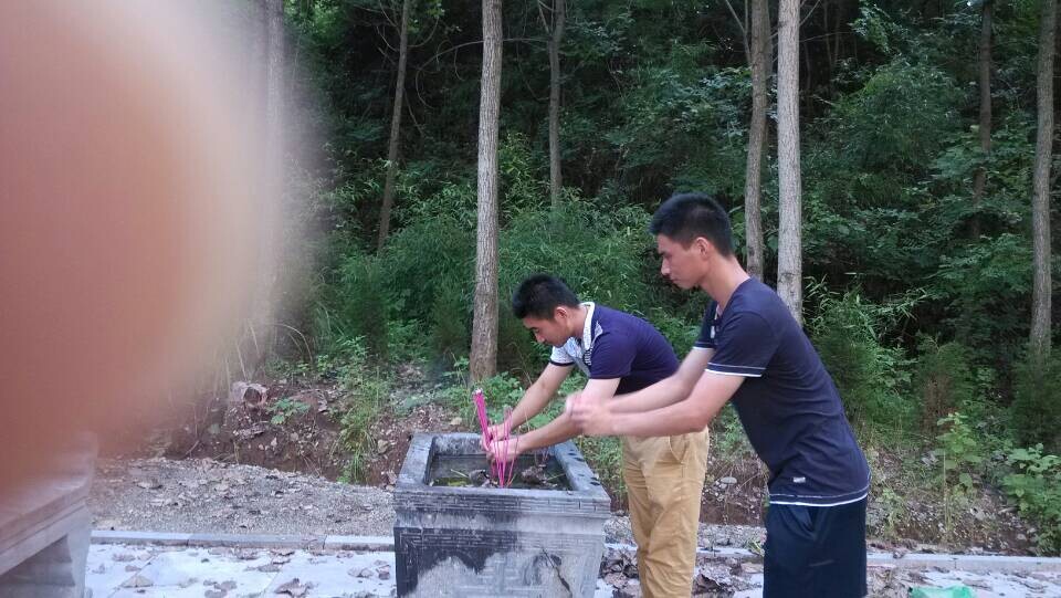 汪学业祭祖（祭祖纪实）.jpg