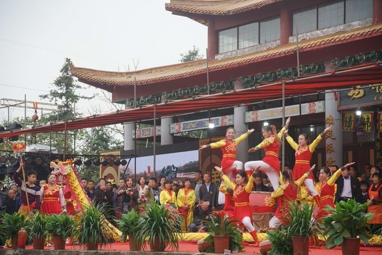 jp5000_45deb729a1629b63ac_03.jpg