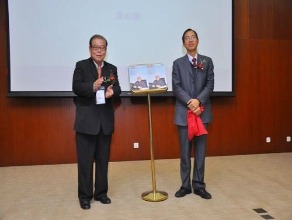 jp5000_c9b873921ac94da5e5_03.jpg