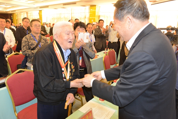 cns_kang_5bd75c013f8f3074f7_9.jpg