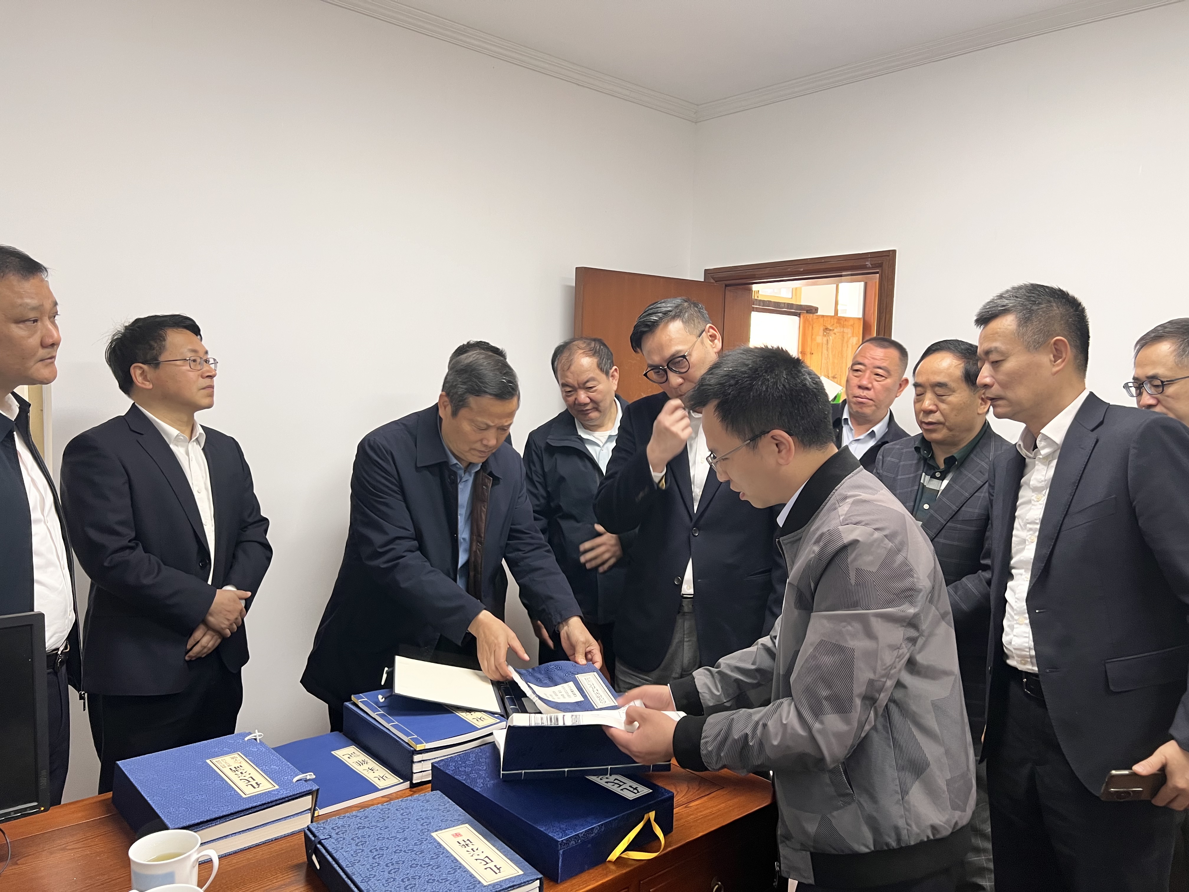 圣孔子基金会会长垂长宗主莅临南京（文化资料）.jpg