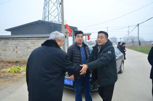 滕州市孔子文化研究协会走访慰问困难家庭（宗亲纪事）.png