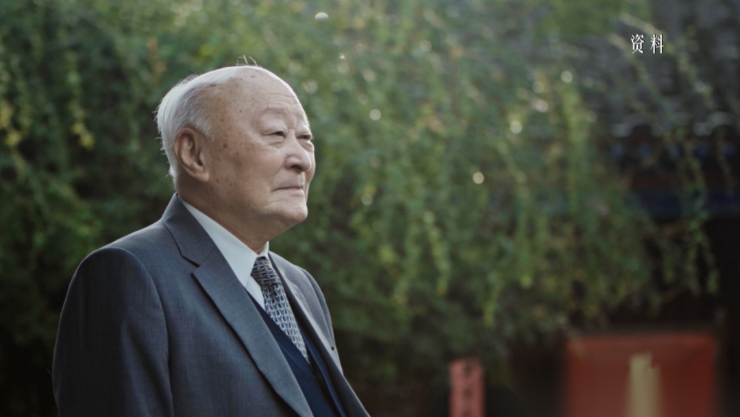 孔垂长先生出席孔德墉先生逝世三周年纪念会暨墓祭仪式 ... ... ...（人物史料）.png