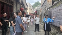 孔垂长先生参访贵阳孔学堂，在“文明书院会讲”和东亚儒学对话成果发布会上致辞（文化资料）.jpg