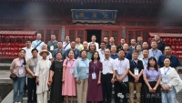 沧州市第三届谱牒收藏展暨沧州好家风学术座谈会在沧州文庙举行（谱牒资料）.jpg
