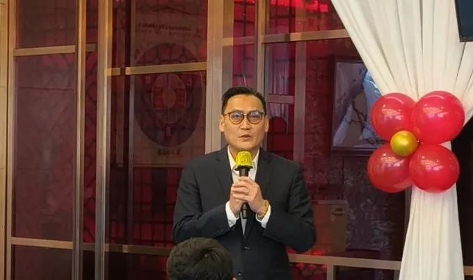 垂长宗主莅临深圳孔氏茶话会（宗亲纪事）.jpg