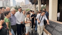 孔垂长先生参访贵阳孔学堂，在“文明书院会讲”和东亚儒学对话成果发布会上致辞（文化资料）.jpg