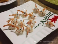 胜迹史料:八十年代的孔府老厨师合影 孔府的宴席名目繁多,等级严格,有婚、丧、寿宴;官、族、贵宴(胜迹史料).jpg