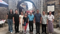 孔垂长先生参访贵阳孔学堂，在“文明书院会讲”和东亚儒学对话成果发布会上致辞（文化资料）.jpg