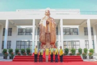 上海市嘉定一中举行孔子像落成揭幕仪式（文化资料）.jpg