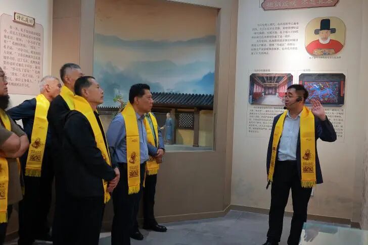 孔子后裔鲁城户宗亲首期联谊会成功举行（宗亲纪事）.jpg