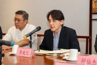 孔垂长会见马来西亚中华总商会总会长吴逸平一行，设雅集晚宴招待并授牌褒扬（宗亲纪事）.jpg
