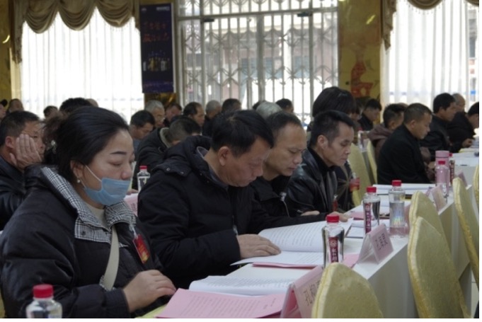 柳州孔子后裔联谊会第三届会员代表大会胜利召开 ...（宗亲纪事）.jpg