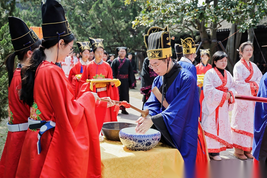 儒韵文脉，薪火相传——丙午年清明祭孔大典在嘉定孔庙庄严举行 ...（祭祀纪事）.png