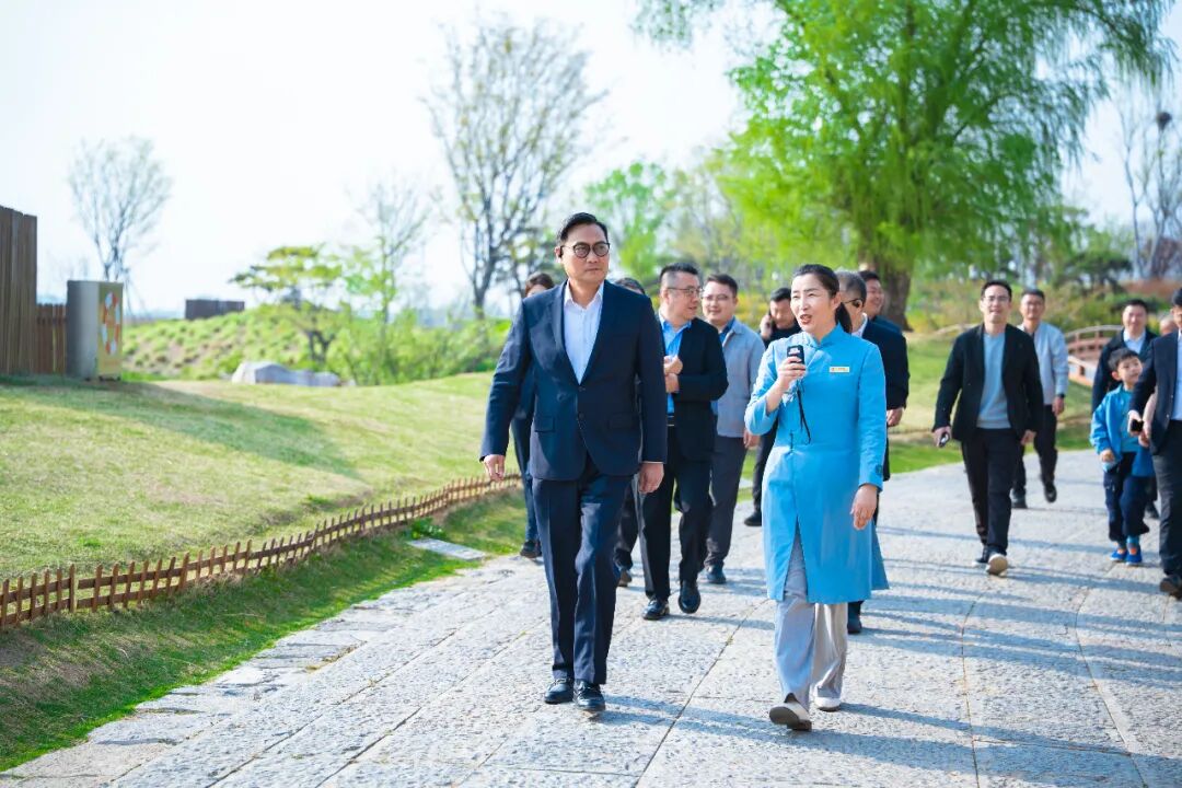 2026海峡两岸孔子文化春会曲阜启动，孔垂长先生致辞并主礼崇圣成 ...（文化资料）.jpg