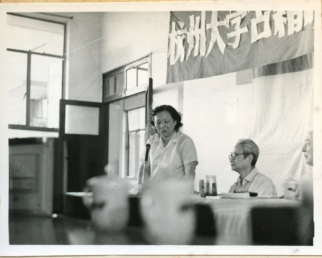 四十不惑 ： 平慧善：古籍所三年工作的回顾（人物资料）.jpg