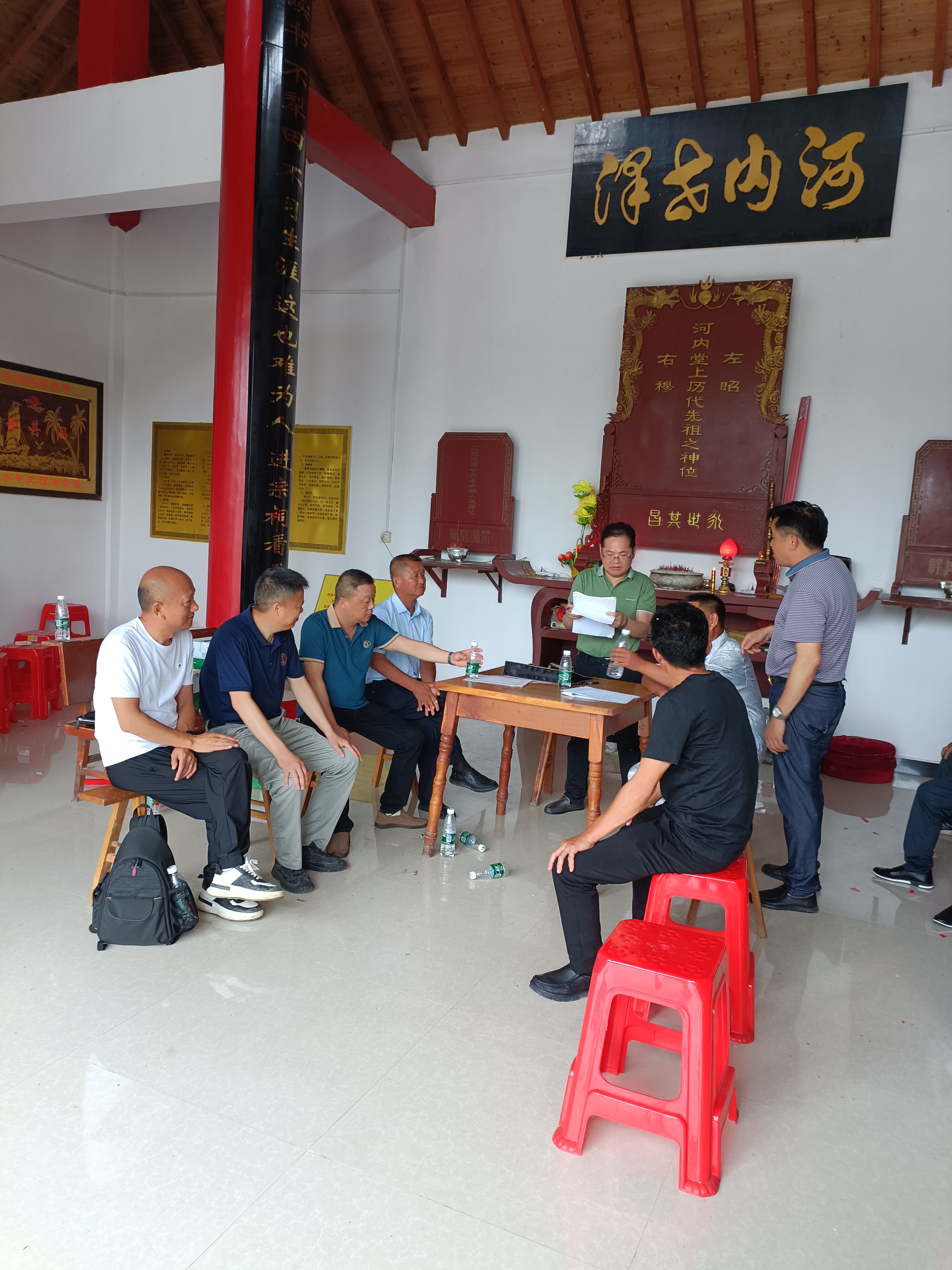 湖北平氏宗亲第三届代表大会全体代表留念（文献整理）.jpg