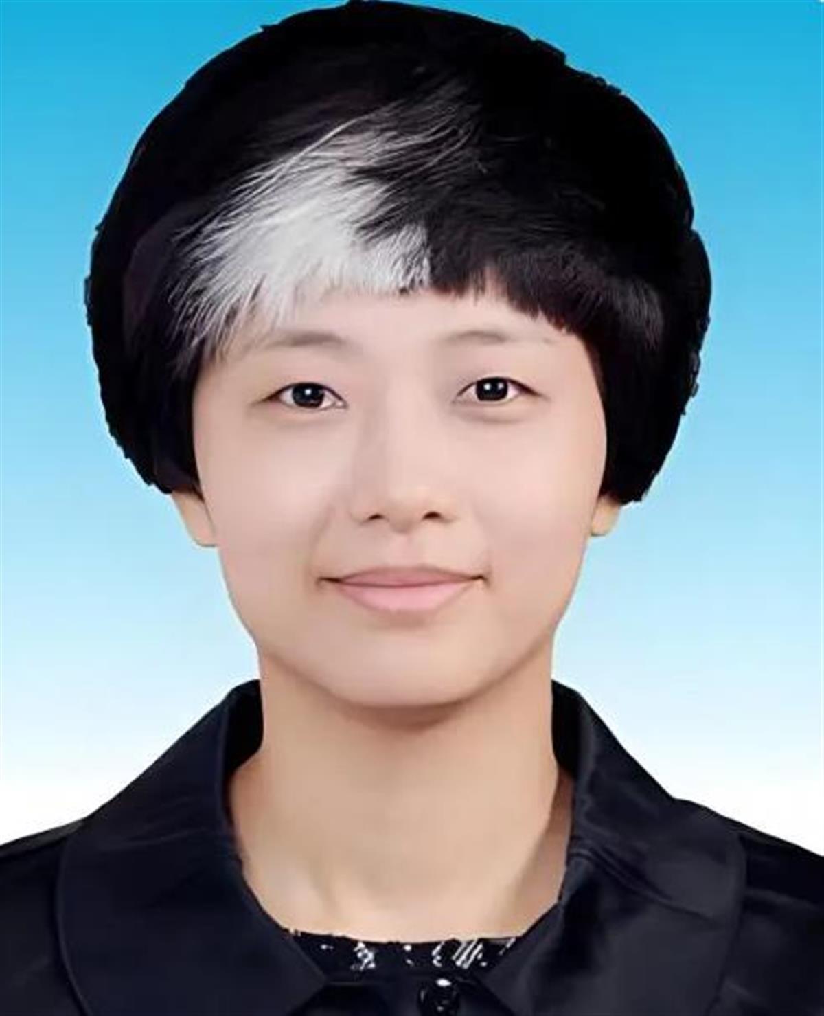 深圳女副区长额头一撮白发引关注，政府办回应：不是挑染（文献整理）.jpg